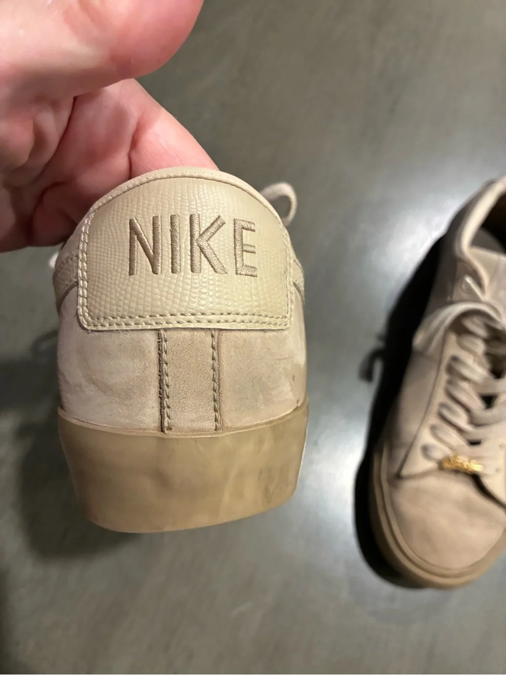 Nike SB mens Low-Top Sneakers in Light Beige